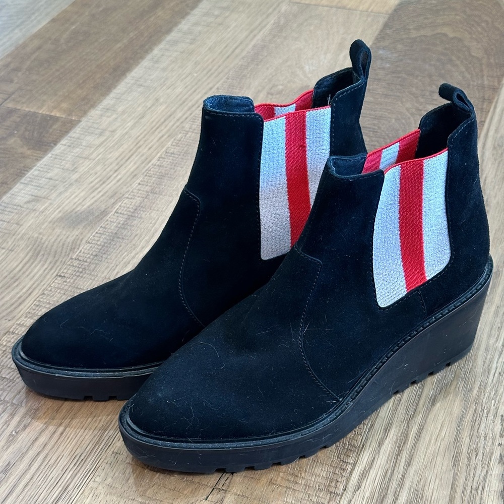 Cecelia New York Gemma Chelsea Ankle Boot Black Suede Wedge Women’s Size 9